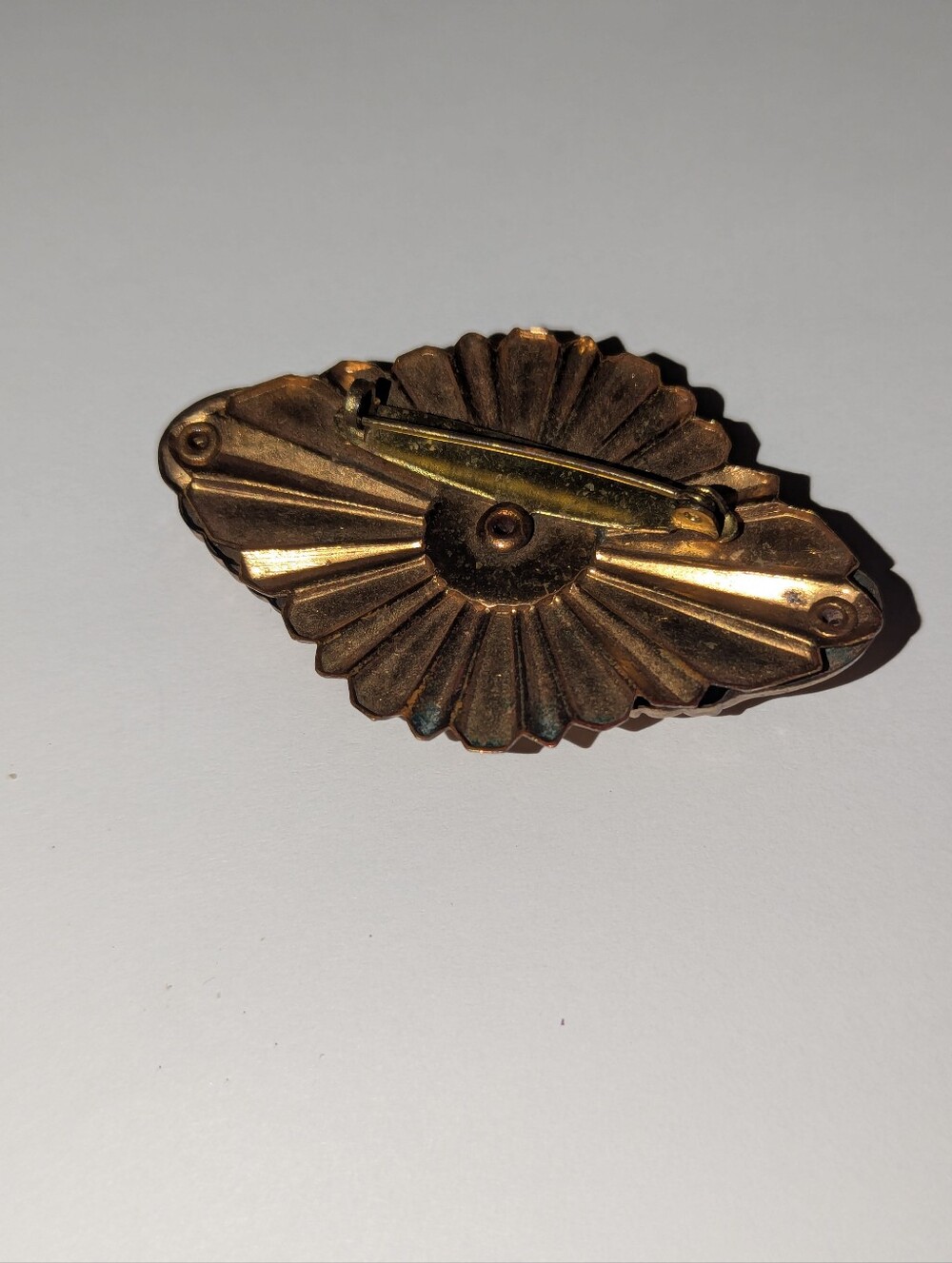 Victorian Scrollwork Art Deco Brooch - Picture 2 of 2